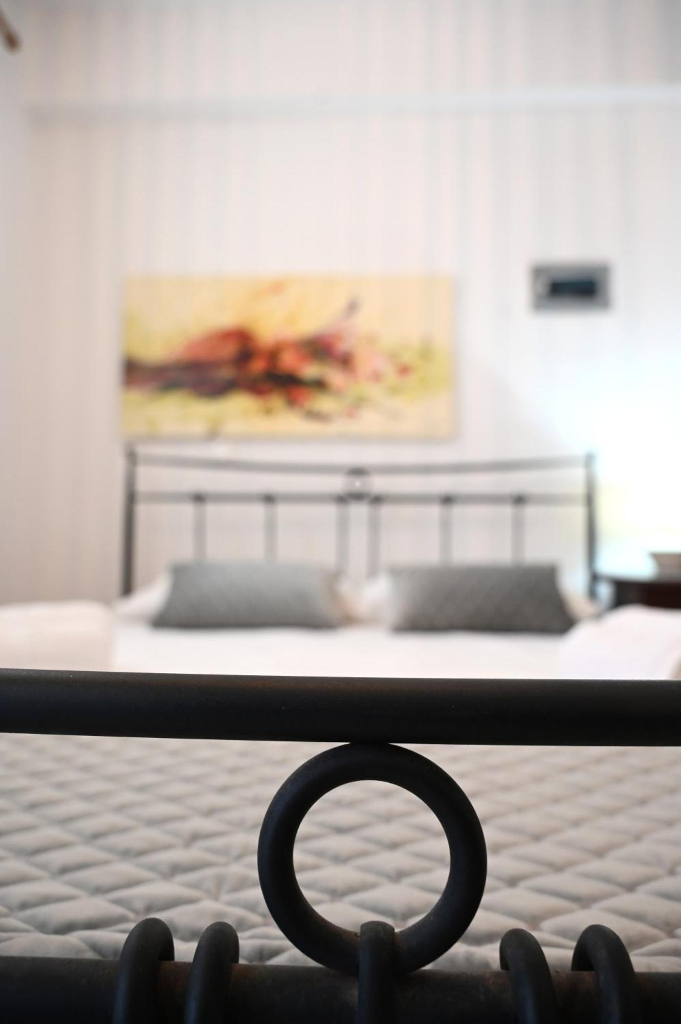 Oneiro Rooms Kythnos Kanala Bagian luar foto
