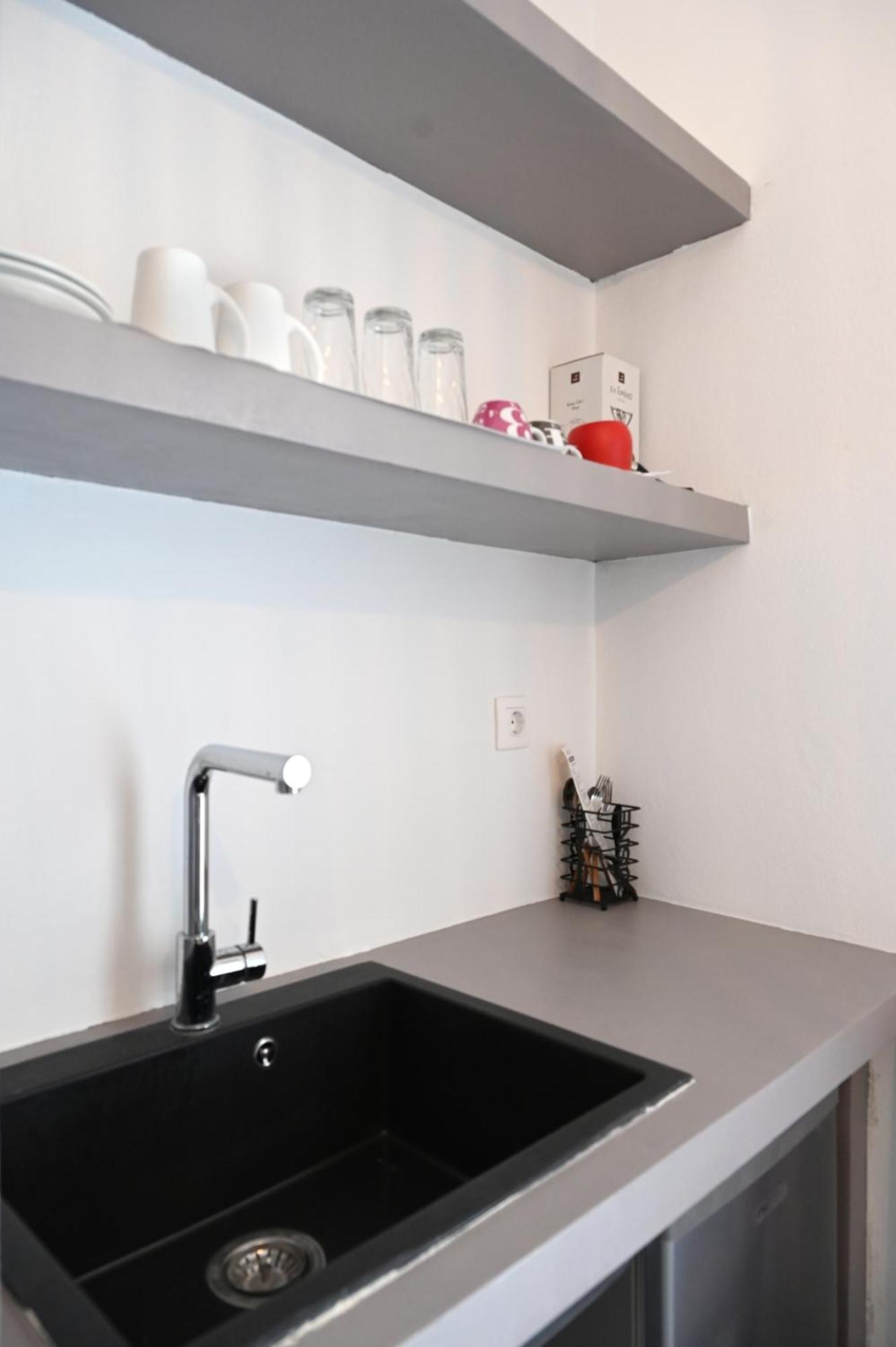 Oneiro Rooms Kythnos Kanala Bagian luar foto